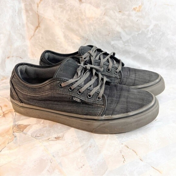 Vans Dark Heather Gray Chukka low shoes. Size 9.5